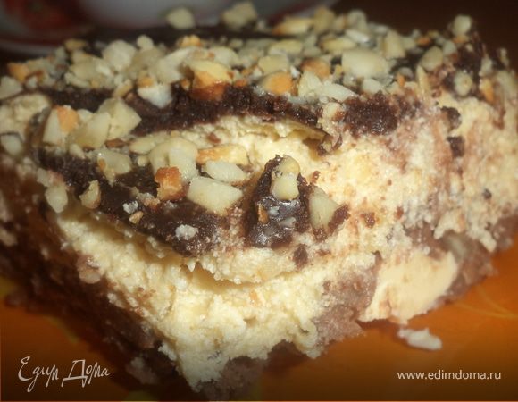 Арахисовый десерт с карамельным кремом и шоколадной глазурью (без выпечки)