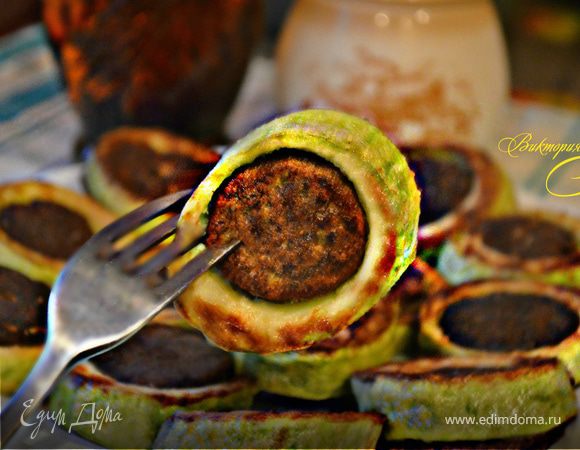 Печеночные оладьи в кабачках Печеночные оладьи в кабачках