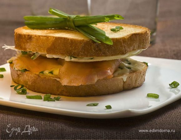 Сэндвич с красной рыбой