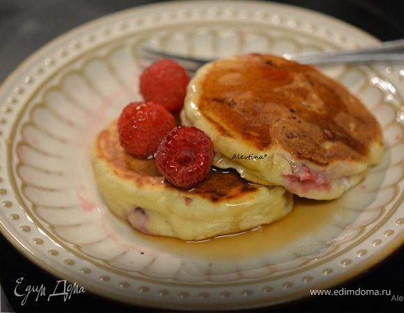 Оладьи с малиной и рикоттой Оладьи с малиной и рикоттой