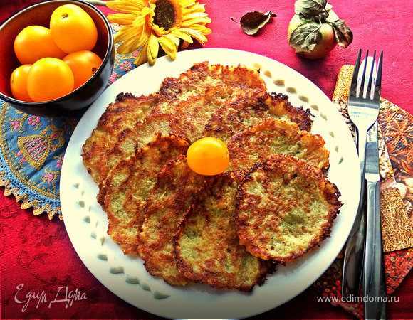 Драники из картофеля, кабачка и яблока Драники из картофеля, кабачка и яблока