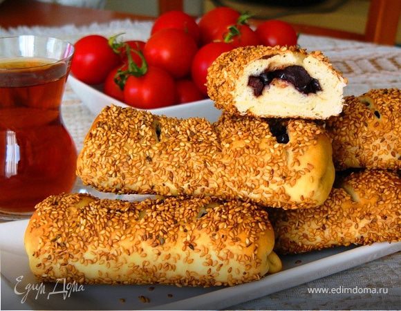 Турецкий симит с маслинами Турецкий симит с маслинами