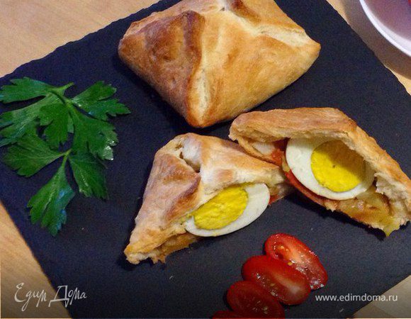 Пирамидки с яйцом и овощами на завтрак Пирамидки с яйцом и овощами на завтрак