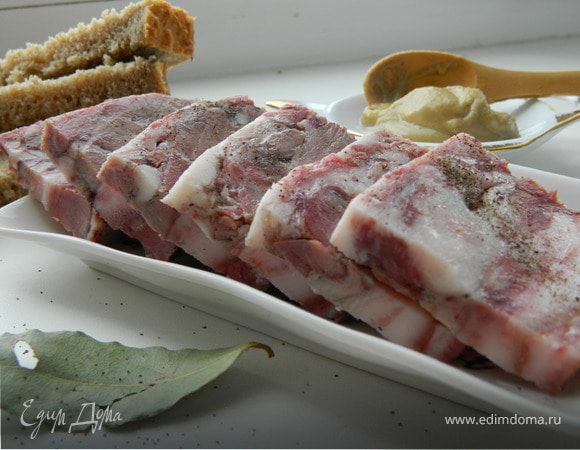 Прессованное мясо из свиных голов Прессованное мясо из свиных голов