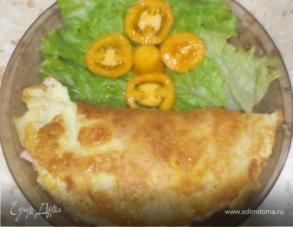 Классический французский омлет с ветчиной и сыром Классический французский омлет с ветчиной и сыром