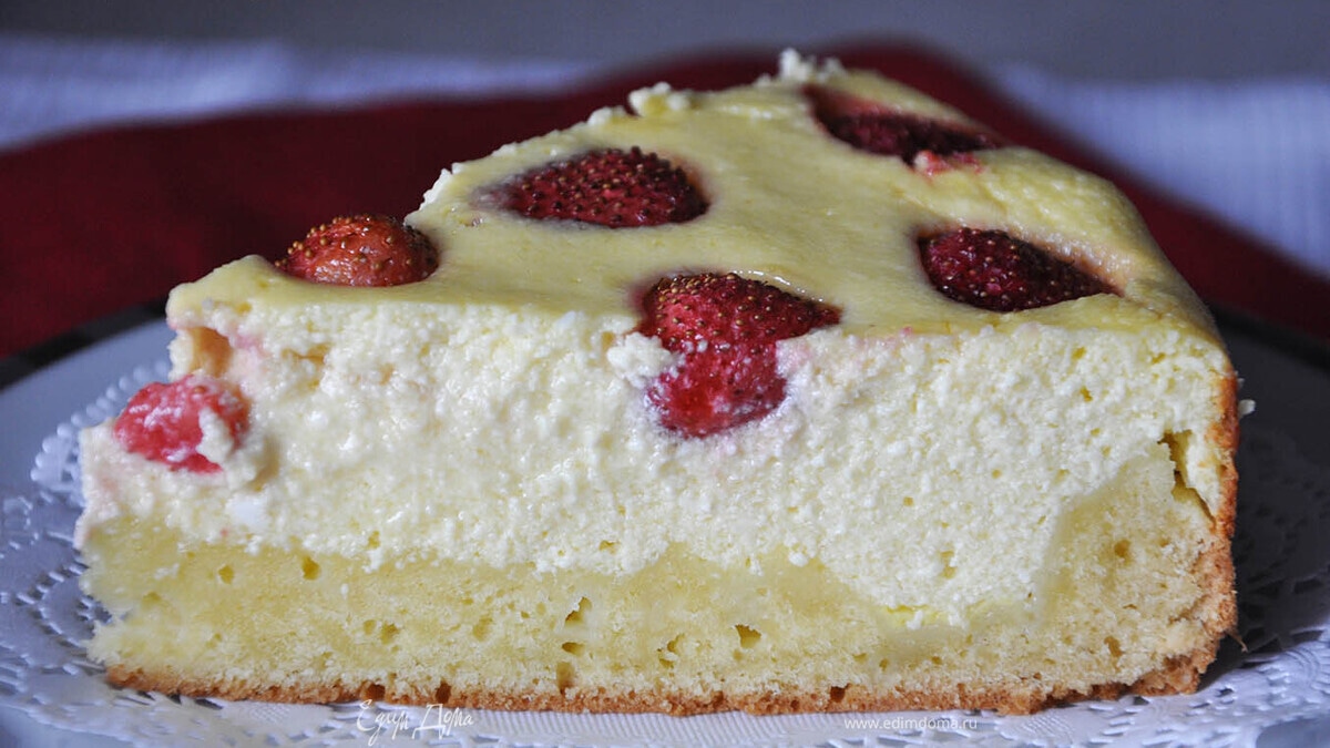 Творожный киш с клубникой