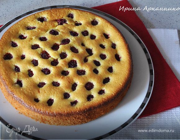 Нежный миндальный пирог с малиной Нежный миндальный пирог с малиной