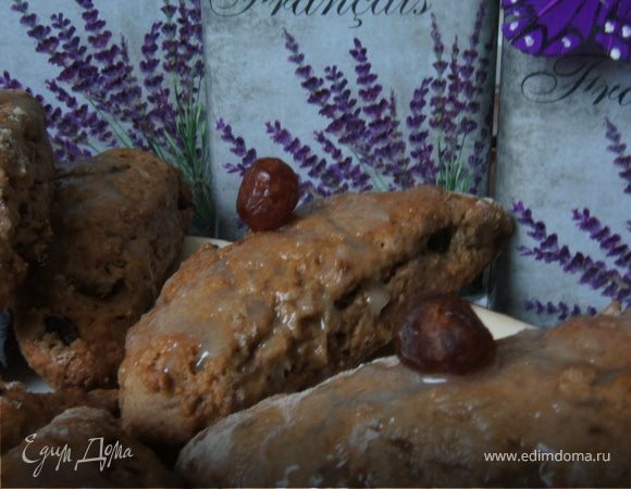 Шоколадные сконы с вяленой вишней Шоколадные сконы с вяленой вишней