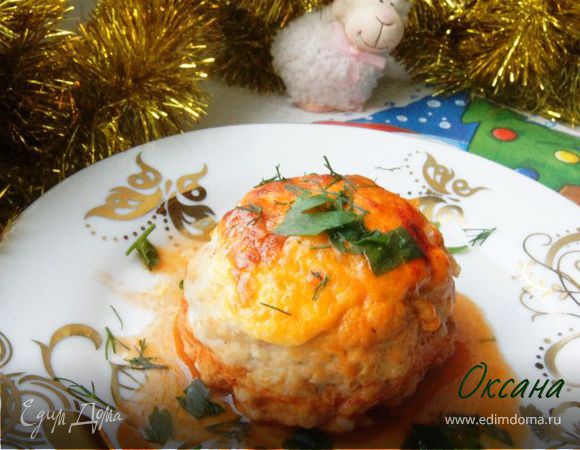 Мясные башенки с начинкой, запеченные под сырной шапочкой