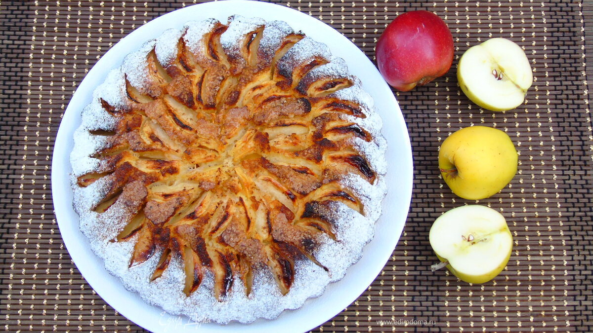 Простой яблочный пирог