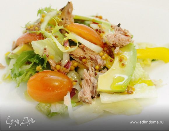 Салат с тунцом и авокадо Салат с тунцом и авокадо