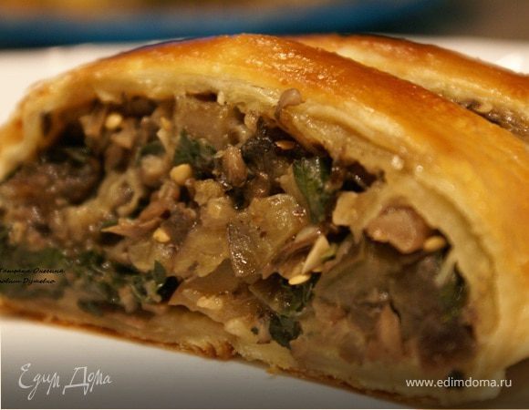 Пирог с баклажаном и мятой