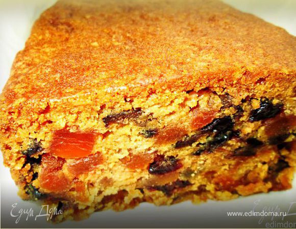 Традиционный английский рождественский кекс Традиционный английский рождественский кекс