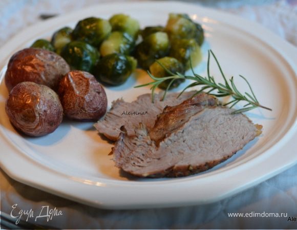 Жаркое из свинины с чесноком и розмарином Жаркое из свинины с чесноком и розмарином