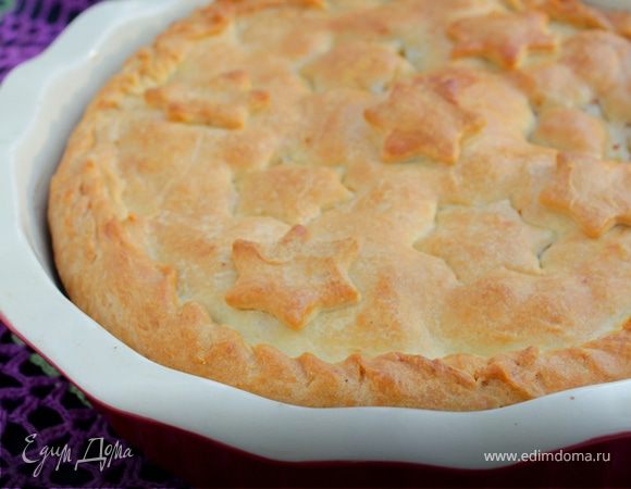 Сочный пирог с курицей, грибами и зеленым горошком Сочный пирог с курицей, грибами и зеленым горошком