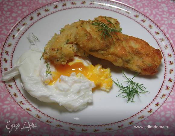 Рыбные пальчики с яйцом пашот 