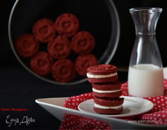 Печенье-сэндвич "Красный бархат" Печенье-сэндвич "Красный бархат"