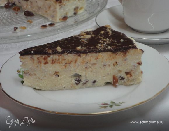 Творожник с орехами и изюмом
