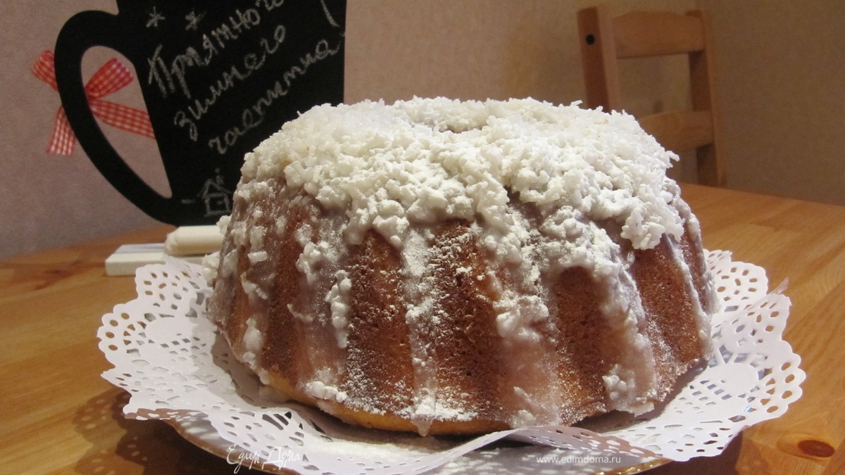 Кокосовый кекс с кокосовой глазурью