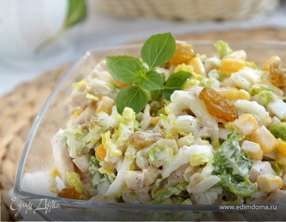 Салат с курицей и пекинской капустой Салат с курицей и пекинской капустой