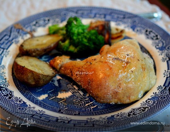 Курица в духовке с овощным гарниром Курица в духовке с овощным гарниром