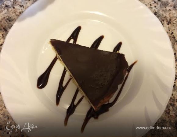 Сырник с шоколадной глазурью Сырник с шоколадной глазурью