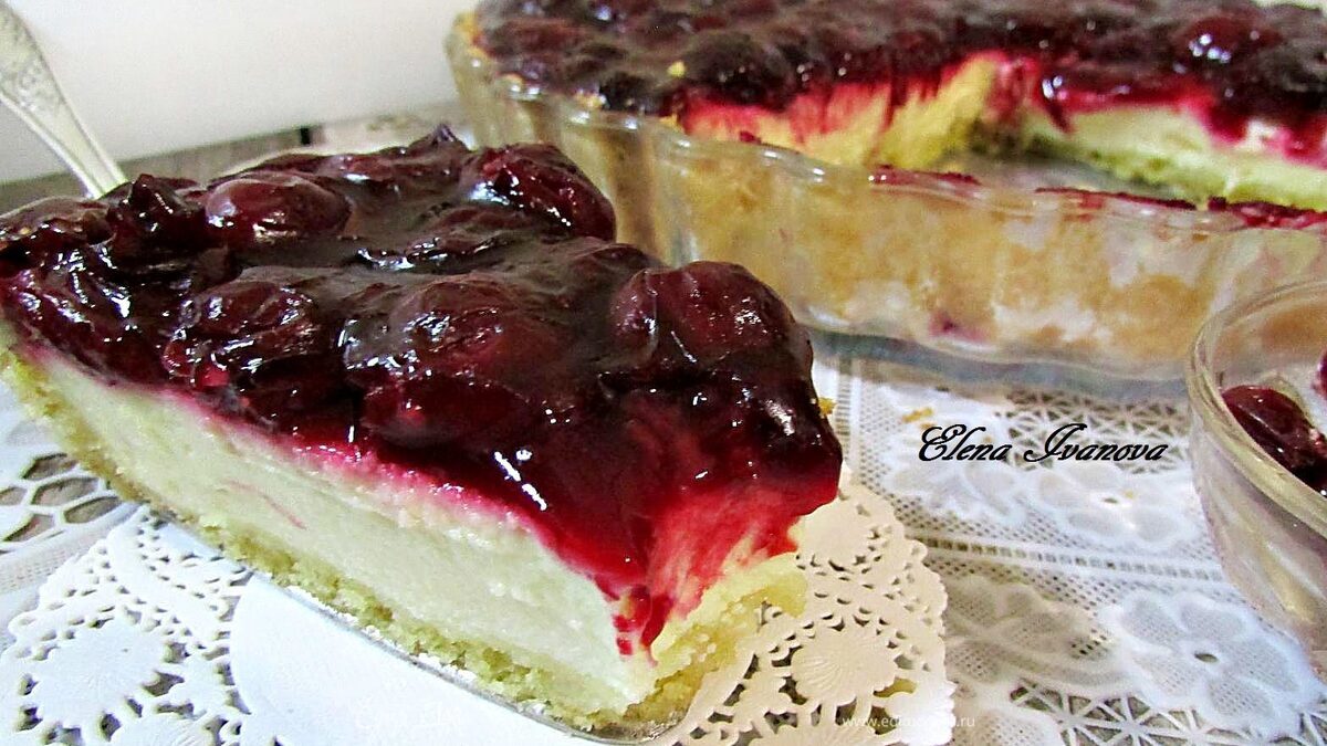 Творожный пирог с вишневым киселем