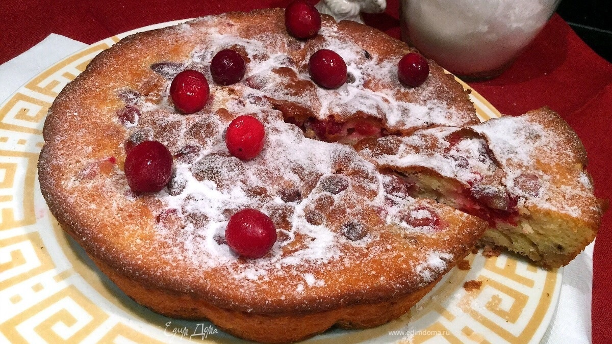 Пирог с клюквой