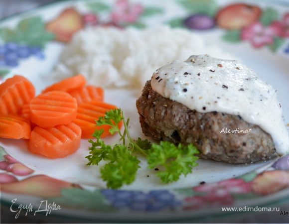 Котлеты из ягнятины под соусом Котлеты из ягнятины под соусом