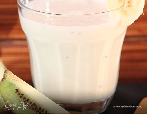 Смузи с бананом и киви Смузи с бананом и киви