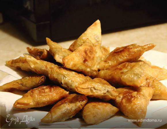 Самоса (самса) из теста фило с мясом