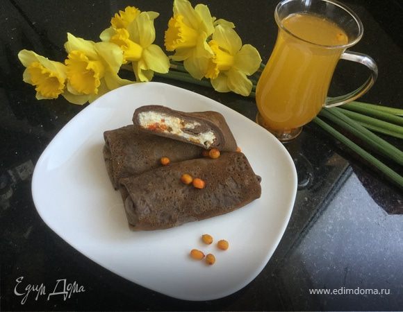 Шоколадные блины с медовой облепихой Шоколадные блины с медовой облепихой