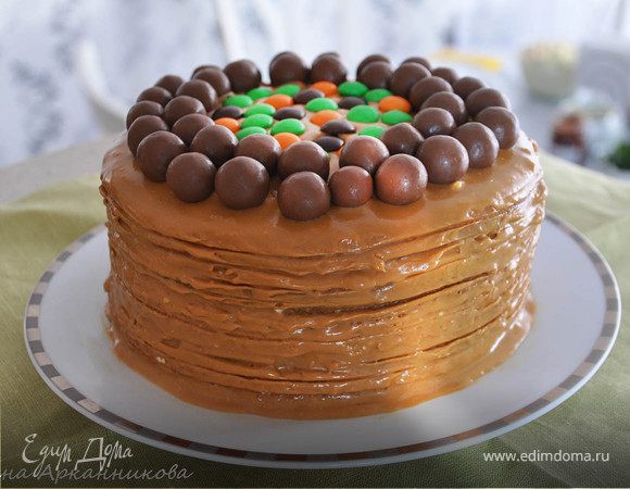 Бисквитный торт с вареной сгущенкой Бисквитный торт с вареной сгущенкой