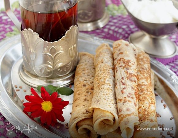 Блинчики с льняной мукой и льняными семечками Блинчики с льняной мукой и льняными семечками