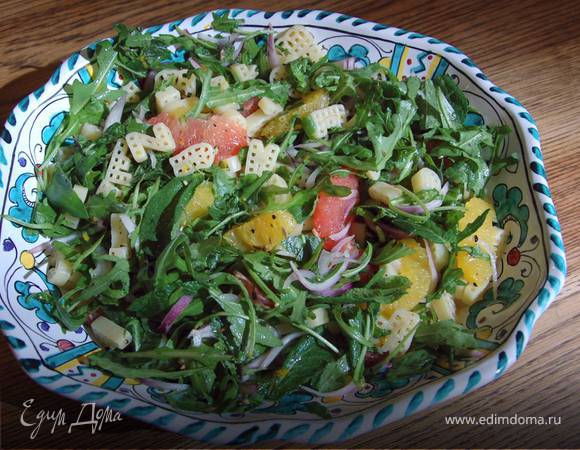 Теплый салат из макарон с цитрусовыми и мятой Теплый салат из макарон с цитрусовыми и мятой