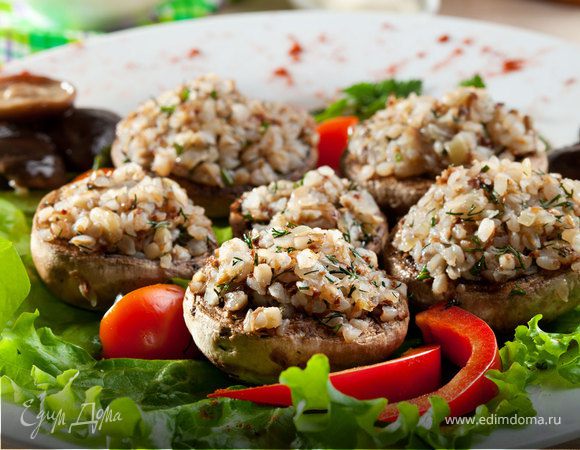 Фаршированные шампиньоны «Снимаю шляпу»
