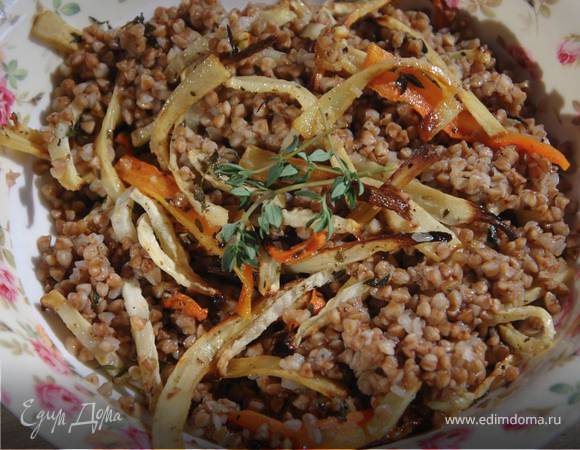 Гречневая каша с запеченными овощами 