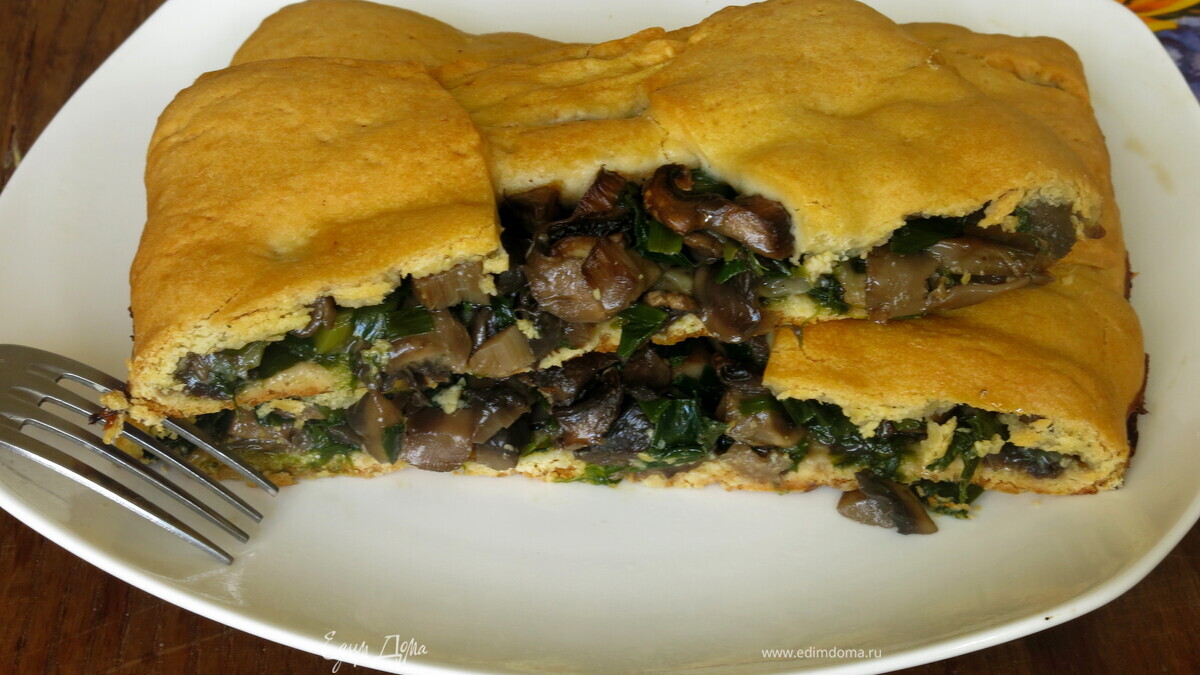 Постный конверт с грибами и черемшой