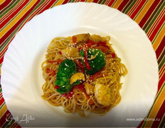 Лапша с курицей и овощами Лапша с курицей и овощами