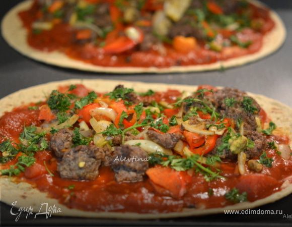 Обед на лепешке Обед на лепешке