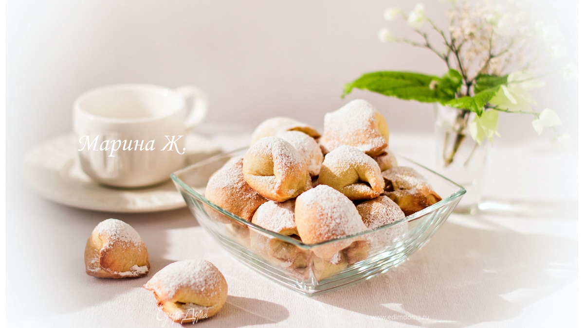 «Подушечки» с яблочной начинкой