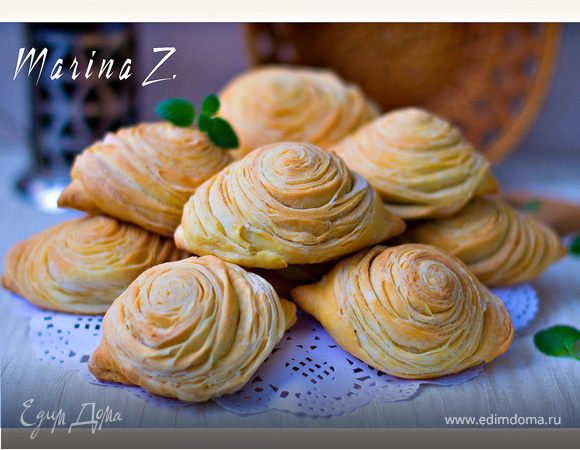 Бадамбура с вяленой вишней и орехами Бадамбура с вяленой вишней и орехами