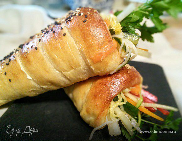 Хлебные кулечки с салатом 