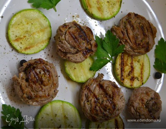 Улитки из свинины на гриле Улитки из свинины на гриле