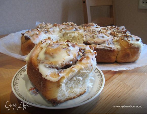 Булочки с корицей, шоколадом и миндалем Булочки с корицей, шоколадом и миндалем