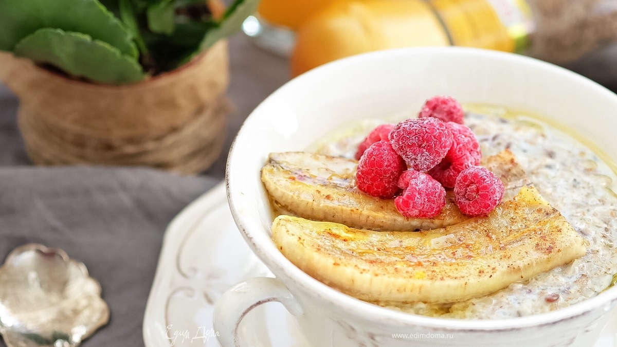 Многозерновая каша с запеченным бананом