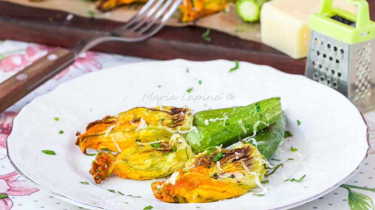 Фаршированные цветки цуккини