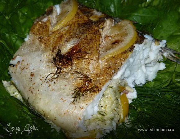 Нежный запеченный судак с начинкой