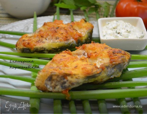 Жареный сом с имбирно-чесночным соусом Жареный сом с имбирно-чесночным соусом