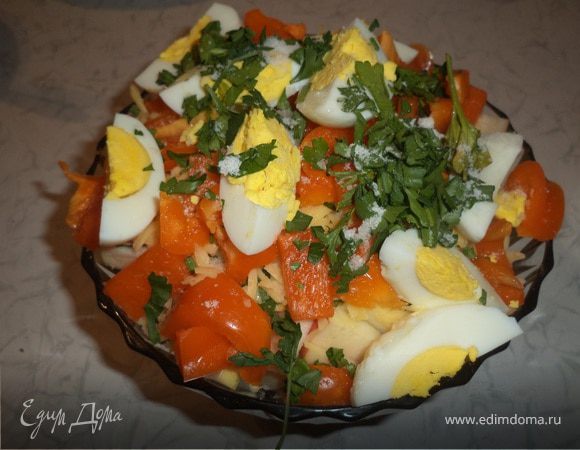 Салат с картофелем, свеклой яблоками и болгарским перцем Салат с картофелем, свеклой яблоками и болгарским перцем